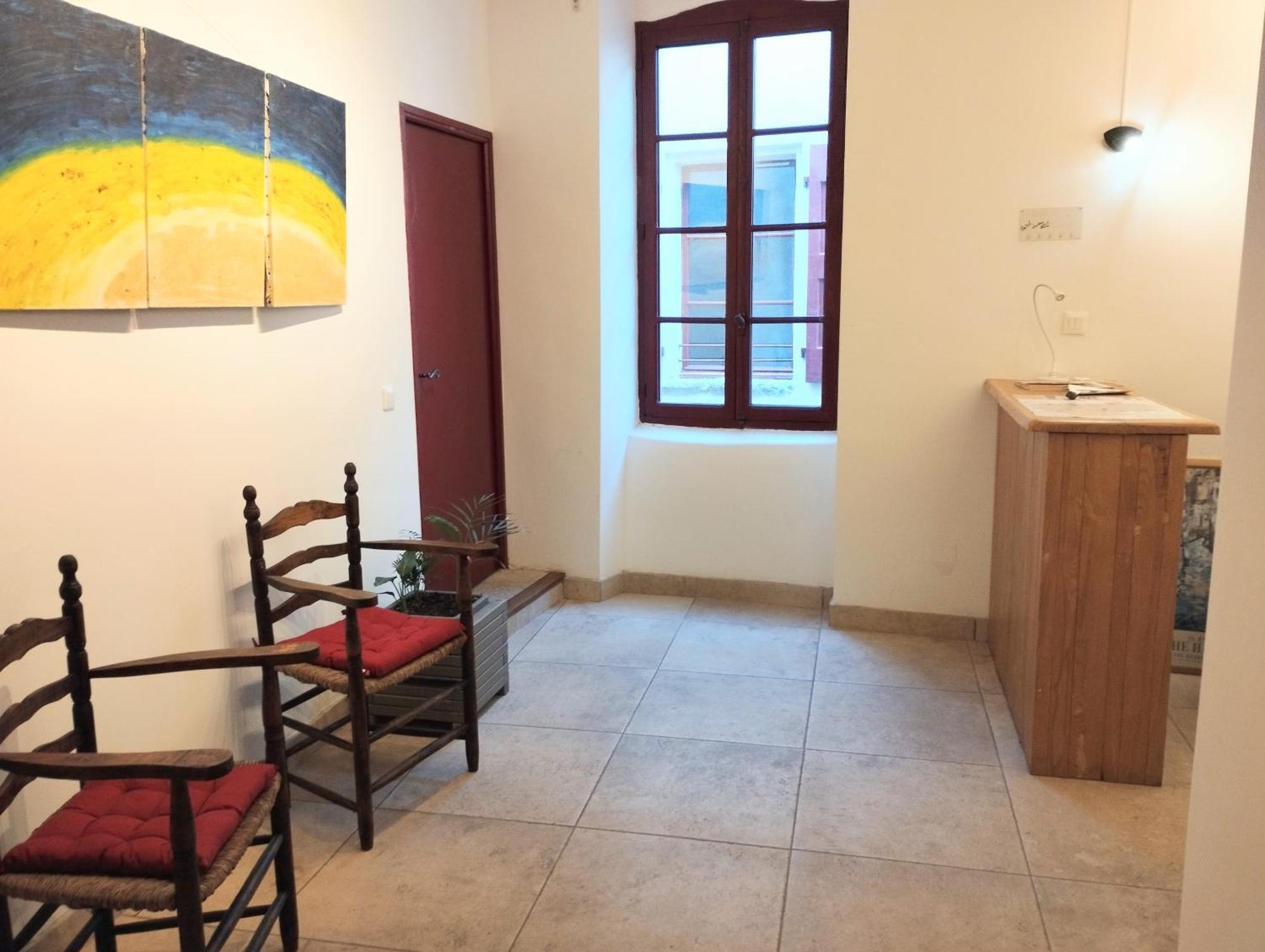Les Studios De St Guilhem Saint-Guilhem-le-Desert Exterior foto