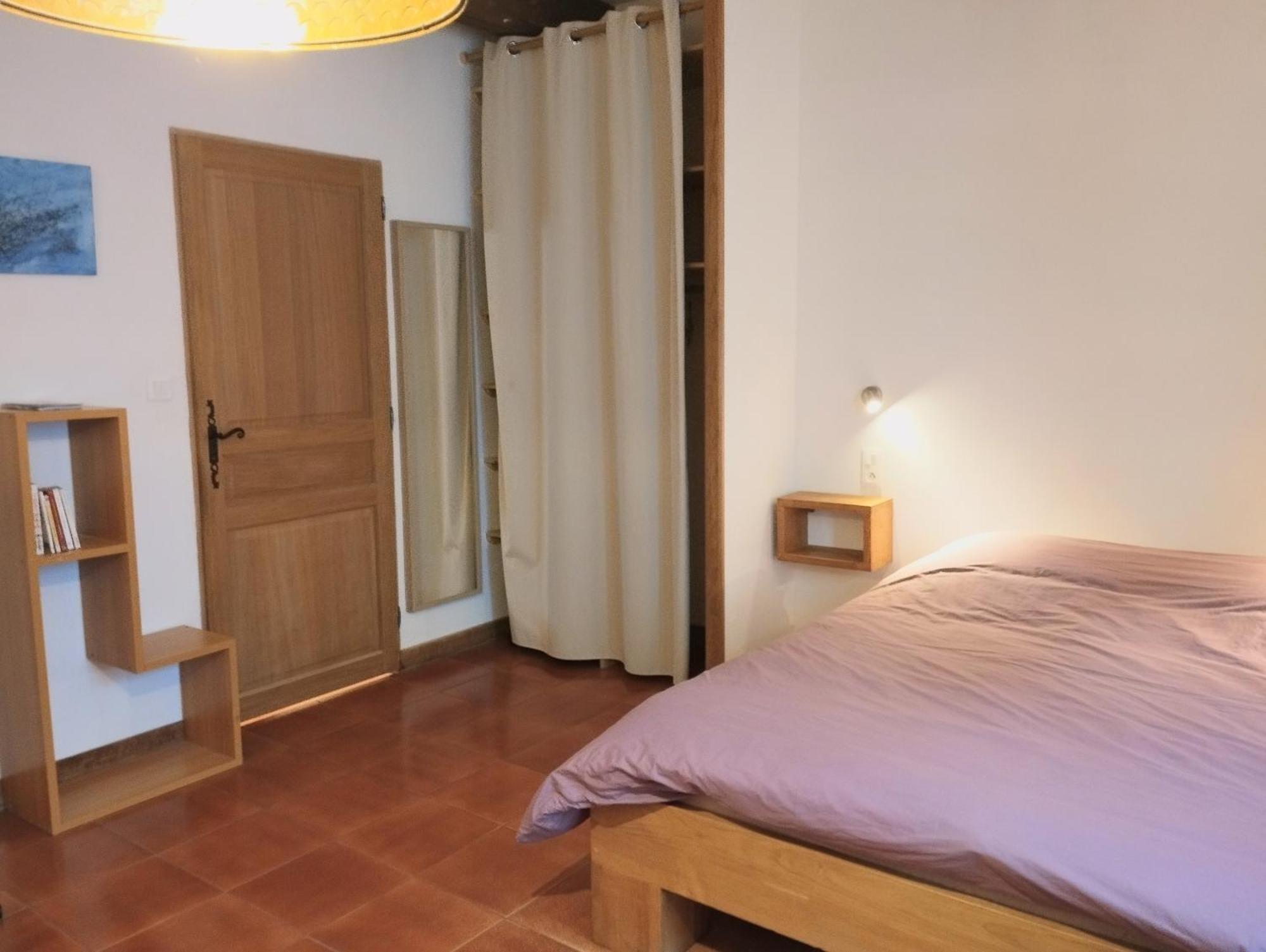 Les Studios De St Guilhem Saint-Guilhem-le-Desert Exterior foto